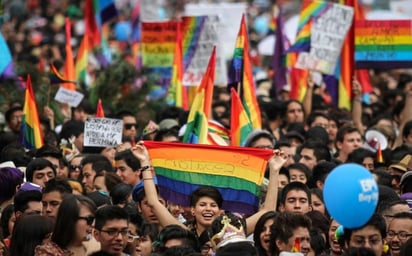 Celebran en el mundo el Día Internacional contra la Homofobia