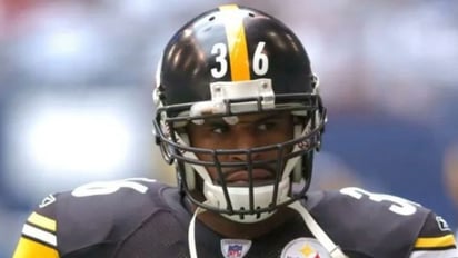 NFL: Jerome Betis, leyenda de Steelers, se graduó de la universidad a los 50 años