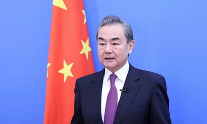 Wang Yi afirma que 'los países BRICS deberían dar tres ejemplos' al mundo