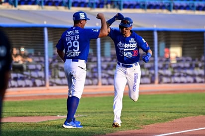 Sultanes le da la vuelta a la pizarra y va ganando el juego