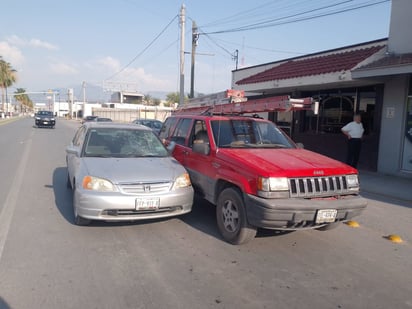 Copiloto empeora choque en la colonia Nueva Rosita