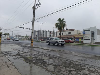 Lluvia sorprende a monclovenses después de días con temperaturas altas