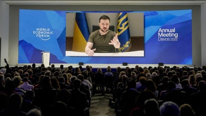 Zelensky pide en Davos máximas sanciones a Rusia