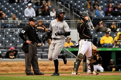 Suwinski y VanMeter jonronean en triunfo de Piratas ante Rockies