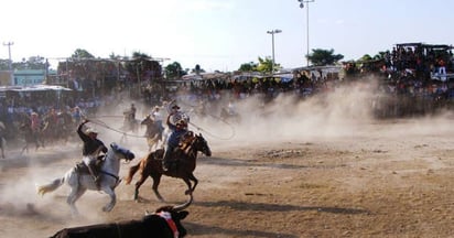 Congreso de Yucatán busca regular torneos de lazo