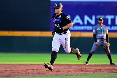 Los Diablos Rojos del México, aventajan a los Acereros.