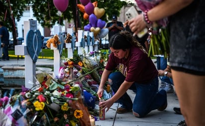 Tirador de escuela en Texas salió de un armario y comenzó a disparar