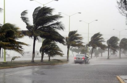 Declaran alerta máxima a 75 municipios de Oaxaca por huracán Agatha