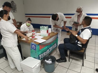 Llevan brigada médica a Seguridad Pública