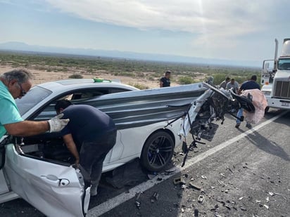 Militante de la 4T sufre accidente en la carretera Saltillo-Monclova