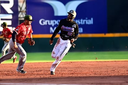 Acereros aventaja en la pizarra a los Tecolotes