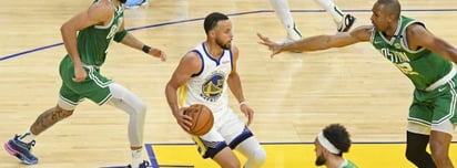 Stephen Curry sigue acrecentando su leyenda en la NBA: tiene una la marca 'imposible' de alcanzar