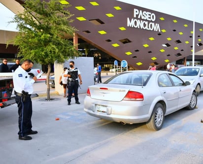 Ladrón sale corriendo con celular robado del Mall Paseo Monclova