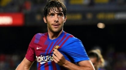 Sergi Roberto renueva con el Barcelona por una temporada más