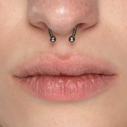 Piercings y tatuajes se infectan más por el calor