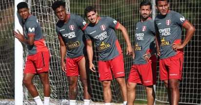 Perú cumple primer entrenamiento en Doha con miras a la repesca al Mundial