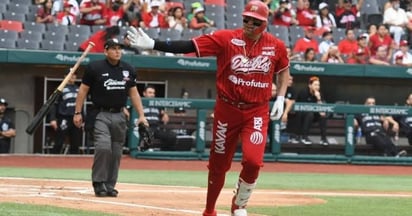 Japhet Amador llegó a los 200 cuadrangulares con Diablos Rojos