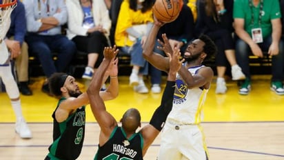 Con su mejor juego, Andrew Wiggins colocó a Warriors a un triunfo del título