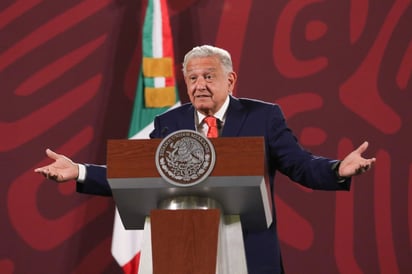 Estorban, si no van a legislar, que no cobren: AMLO