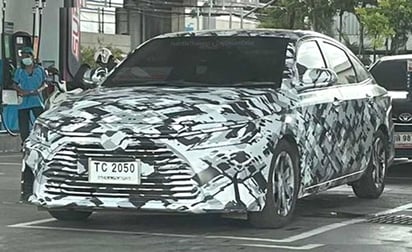 Develan fotos del nuevo Toyota Yaris, será híbrido