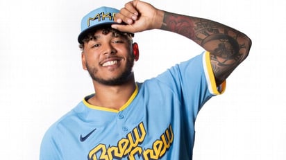 Los Milwaukee Brewers presentan sus uniformes de City Connect