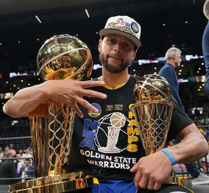 ¡Empata a LeBron! Stephen Curry sigue igualando a las leyendas