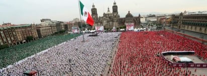 ¡México hace historia! Clase masiva de box en el Zócalo rompe el récord Guinness