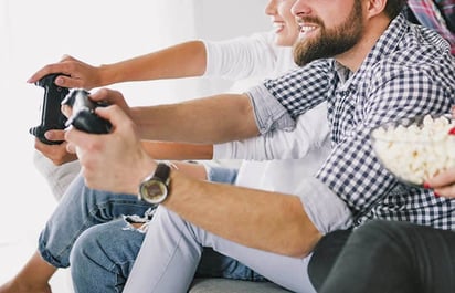 Cada vez son más los adultos que comienzan a practicar videojuegos