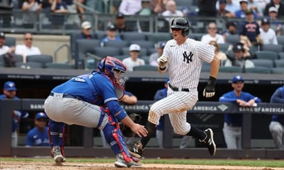 Yankees apabullan 12-3 a Blue Jays con grand slam de Rizzo