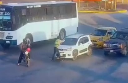 Motosicarios matan a conductor de auto en Coahuila