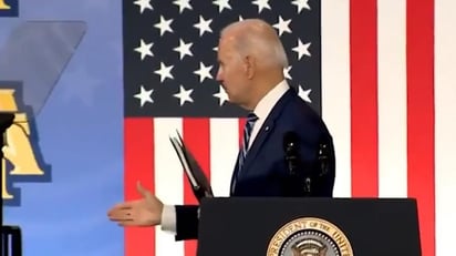 VIDEO: ¿A quién saluda? Joe Biden protagoniza incómodo momento : Estados Unidos 