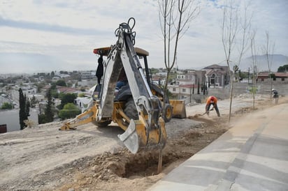 Compraran mediante Presidencia de Monclova maquinaria pesada para obras