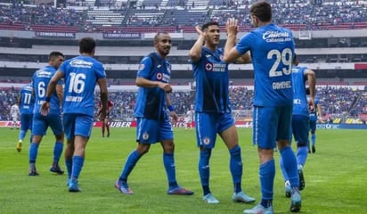 Cruz Azul presenta su nuevo escudo para el Apertura 2022