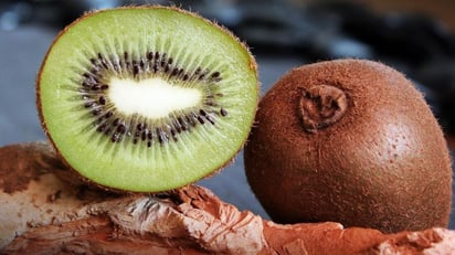 Conoce los grandes beneficios de la cascara de kiwi