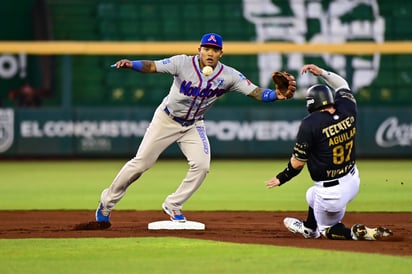 Leones le gana al Acereros en juego de 15 entradas 2-1