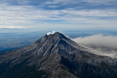 Muere alpinista tras caer a barranca del volcán Popocatépetl