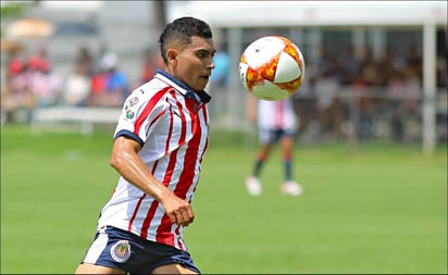 Chivas sigue con la vela encendida por Orbelín Pineda