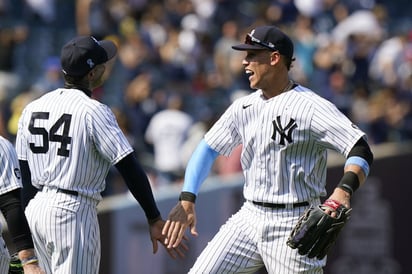 Yankees remonta y gana a Atléticos 5-3