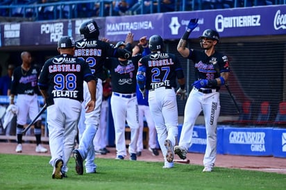 Acereros toma ventaja ante Olmecas