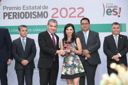 Miguel Riquelme premia a periodistas galardonados