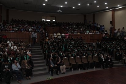 Graduaciones son un punto de riesgo para contagiarse de COVID-19