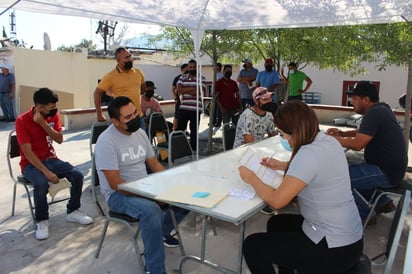 En jornadas de trabajo empresas de la región contratan mano de  obra de Castaños 