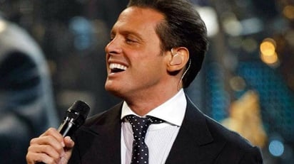 Luis Miguel reaparece en Miami; luce muy delgado, rejuvenecido e irreconocible