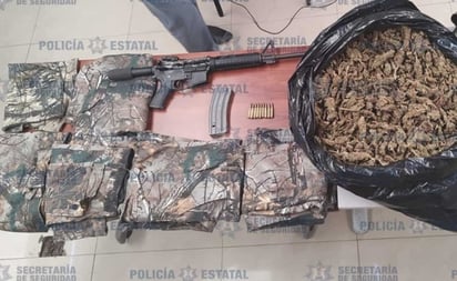 Detienen a 5 con chalecos tácticos, armas y droga en Edomex