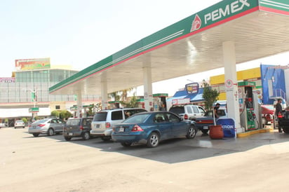 Canaco en SLP pide evitar compras de pánico de gasolina