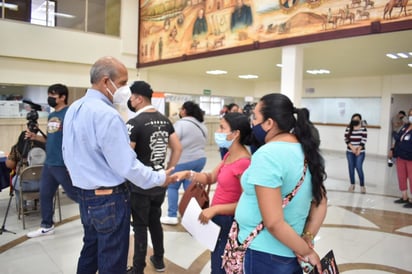 Empresa INFAC realiza feria de empleo en lobby de Presidencia Municipal de Monclova