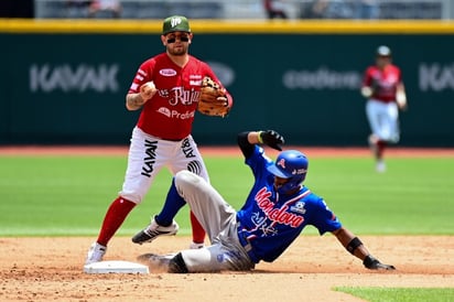 Diablos Rojos aventaja en juego ante Acereros