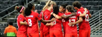 Canadá aplastó a Trinidad y Tobago en su debut en el Concacaf W