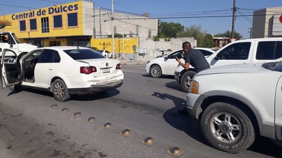 Choque por alcance se registra en el bulevar San José de Monclova