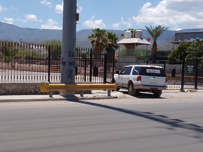 Encuentran sin vida a vendedor de periódicos en baldío de la colonia Valles de San Miguel